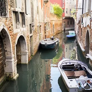 rialto-corte-dei-sansoni-canal-view.hotelinveneto.com/